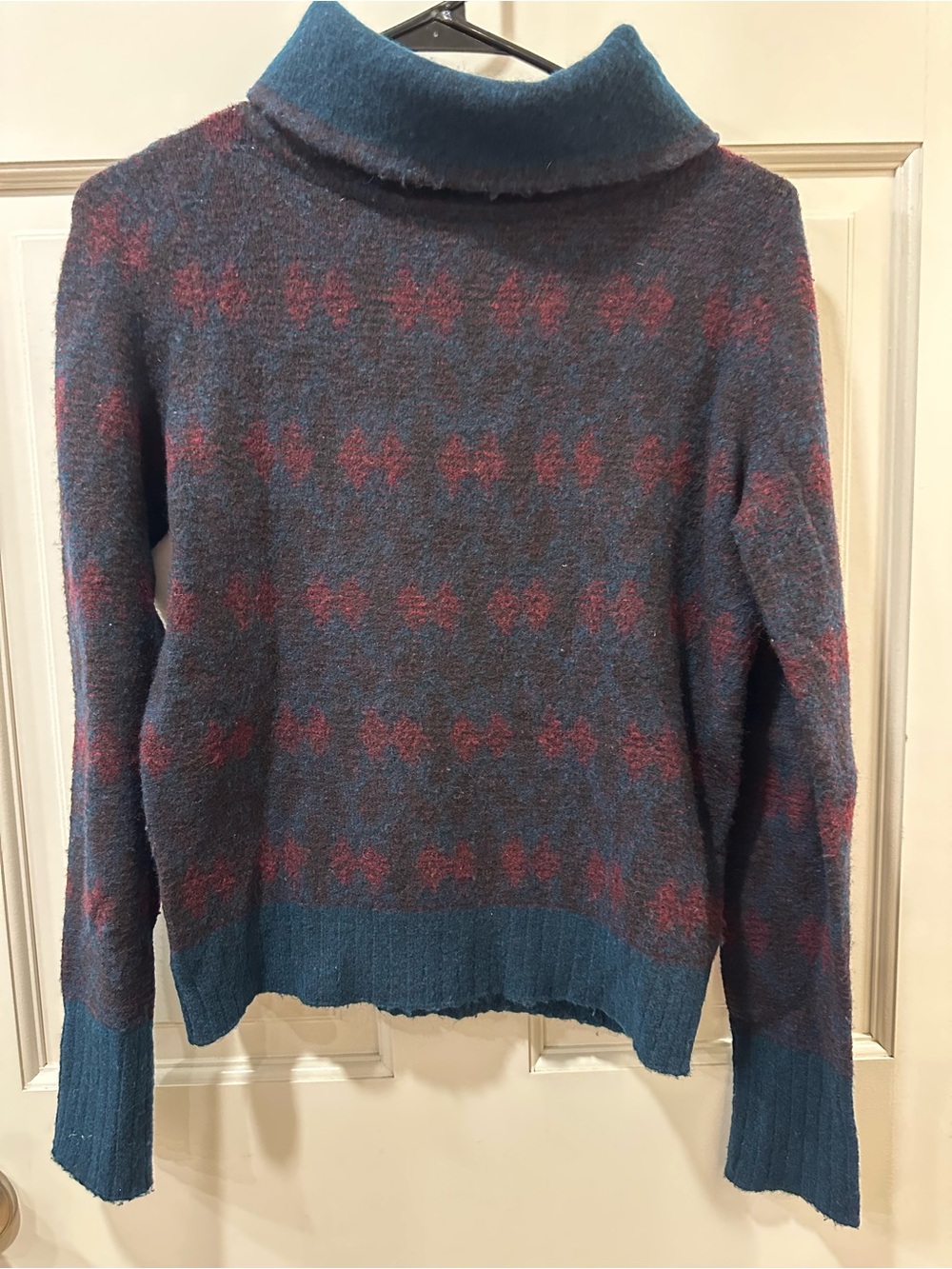 Aventura sweater